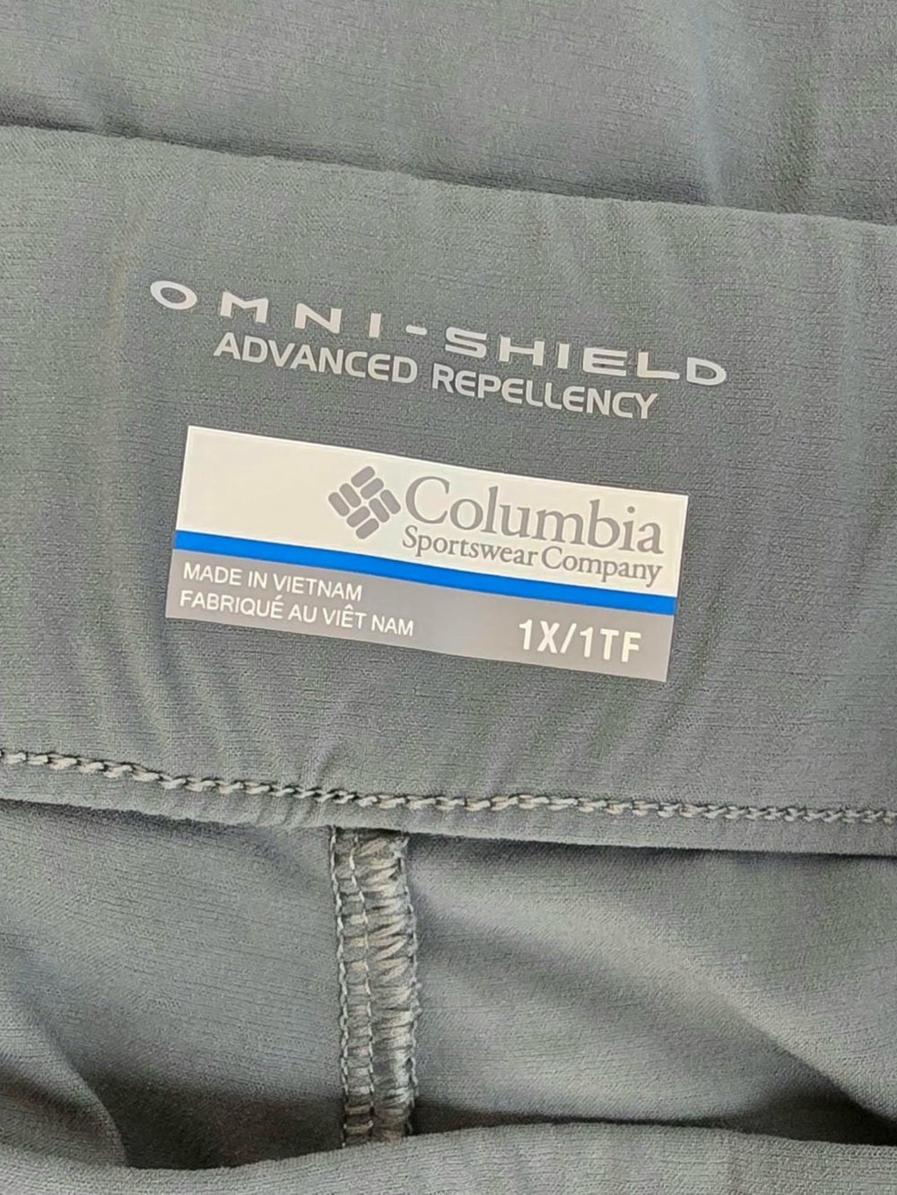 Columbia Sportswear Company Omni-Shield Women's Athletic Shorts Green EUC - Picture 3 of 3